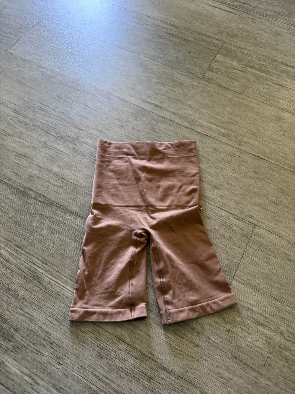Skims seamless sculpt short size s/m